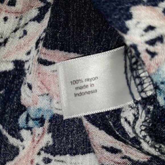 Lane Bryant‎ Spring Floral Print CHOKER-NECK Tunic - Picture 7 of 7